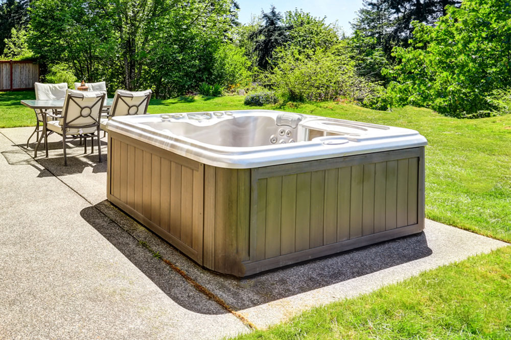 5 Questions to Ask Before Buying a Hot Tub