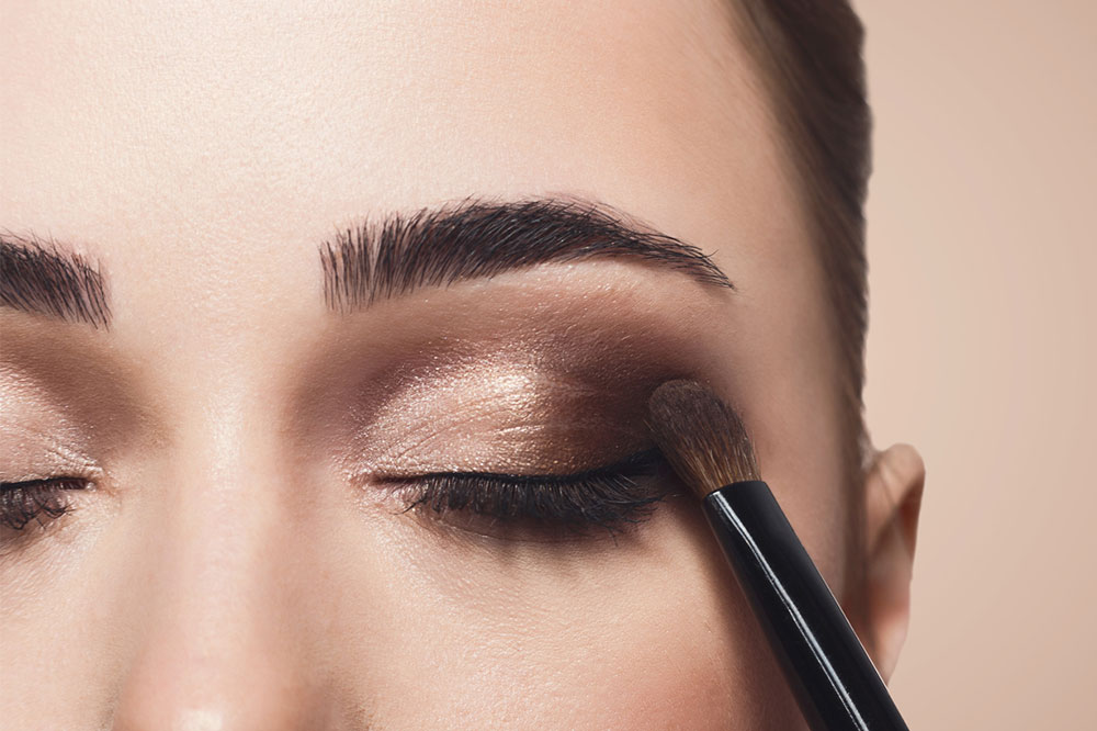 6 Eye Makeup Tips and Essentials